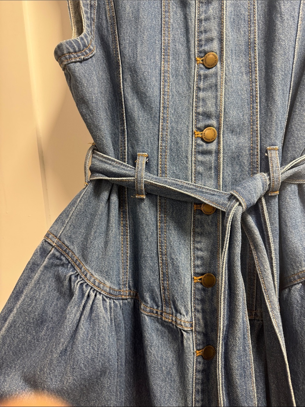 Universal Thread Blue Sleeveless Tie-Waist Denim Midi Dress - Picture 9 of 13